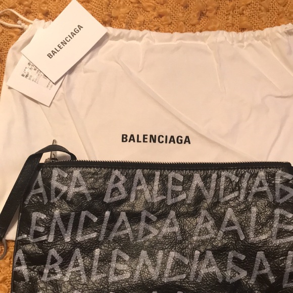 NWT Balenciaga large pouch - Picture 5 of 5